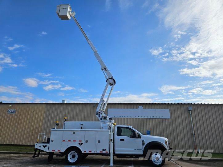 Ford F-550 Truck mounted aerial platforms