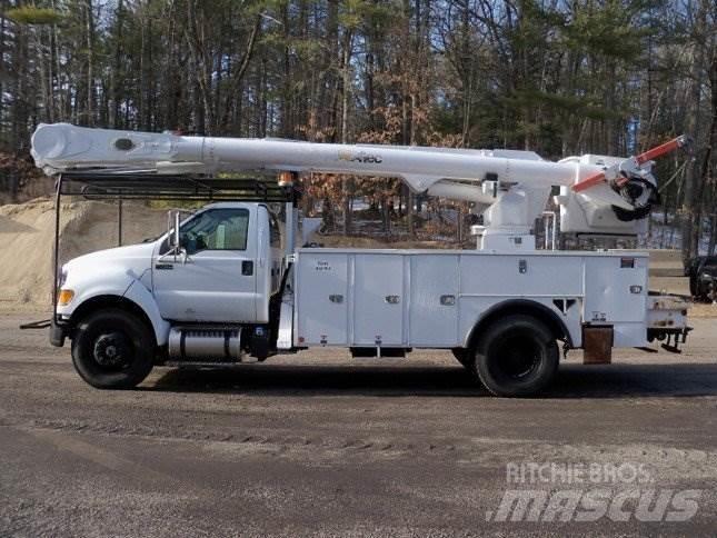 Ford F-750 Truck mounted aerial platforms