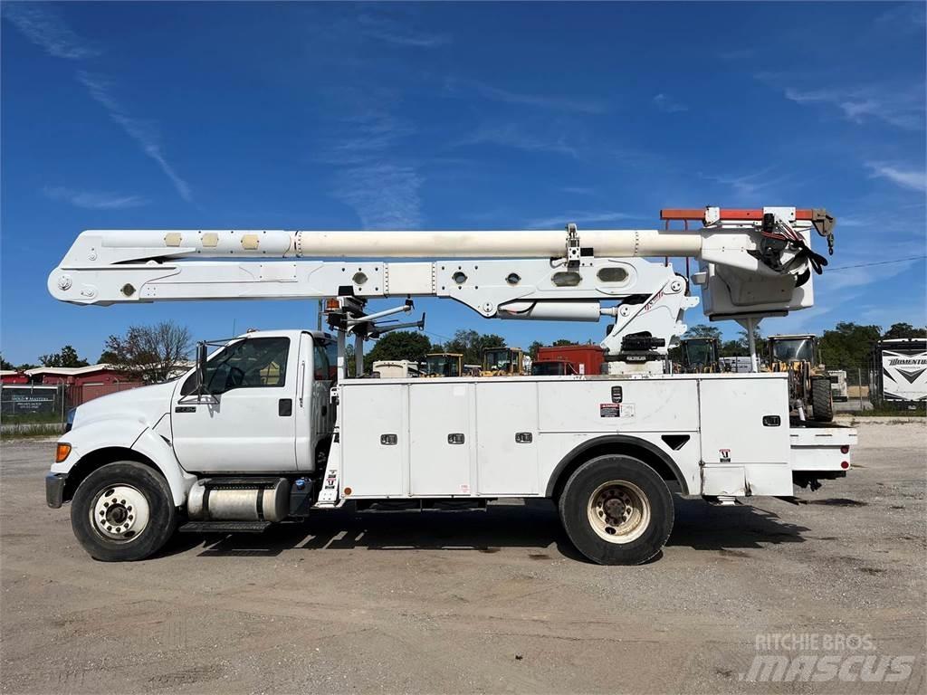 Ford F-750 Truck mounted aerial platforms