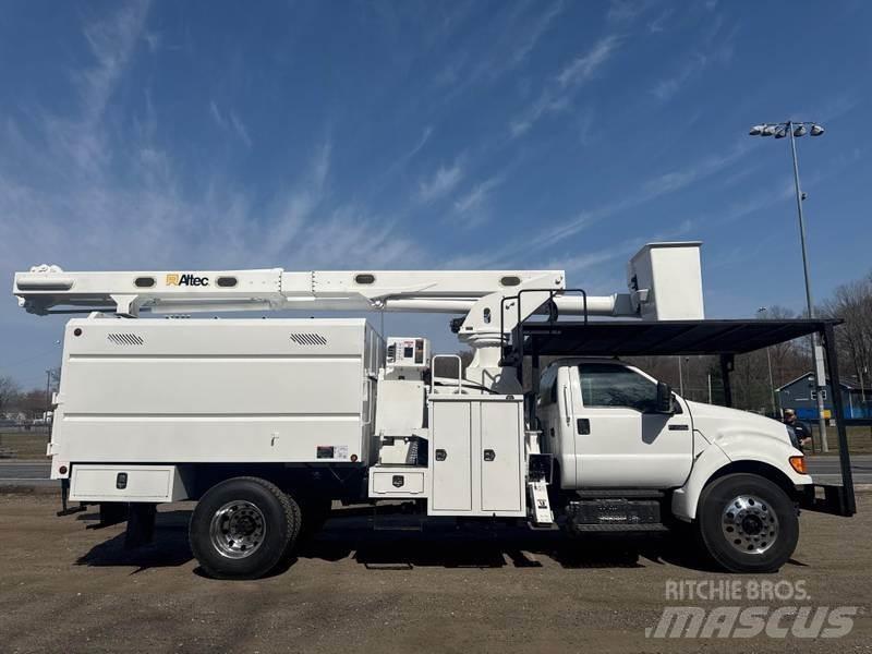 Ford F-750 Truck mounted aerial platforms