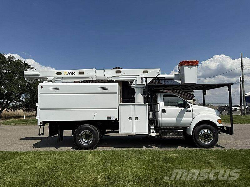 Ford F-750 Truck mounted aerial platforms