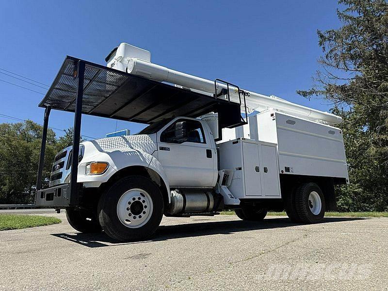 Ford F-750 Truck mounted aerial platforms