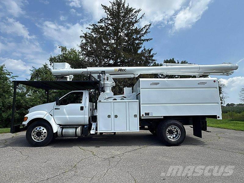 Ford F-750 Truck mounted aerial platforms