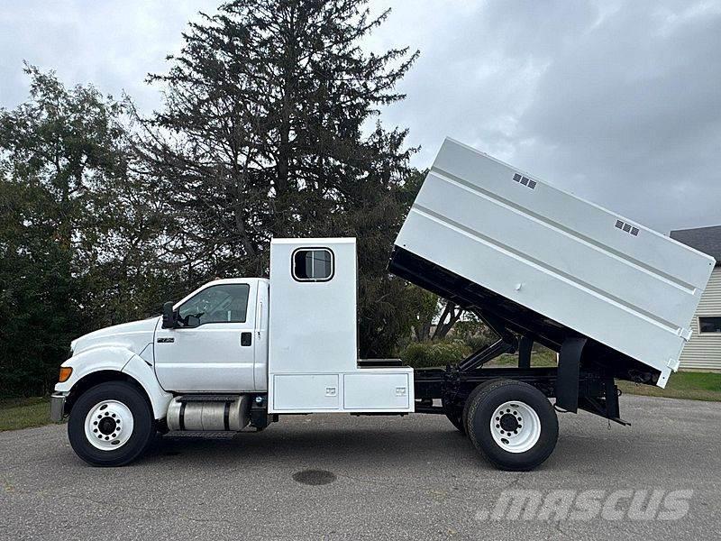 Ford F-750 Wood chip trucks