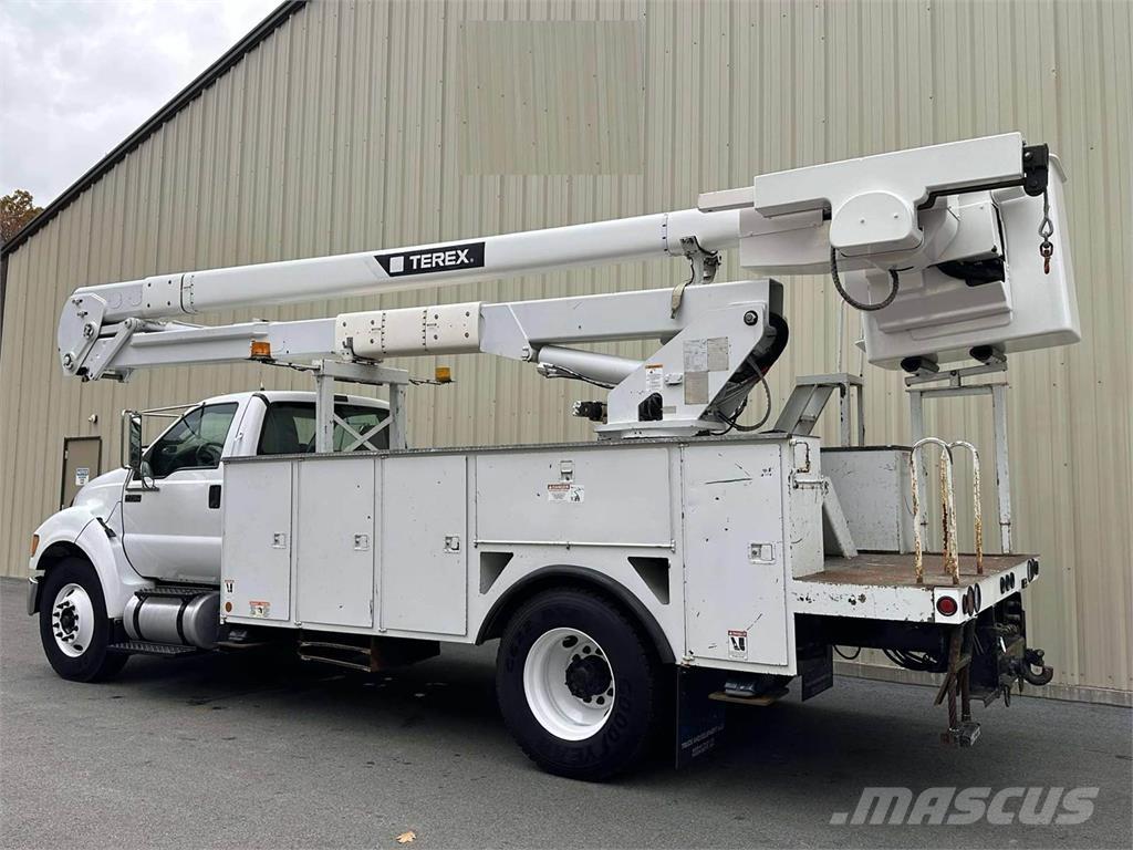 Ford F-750 Truck mounted aerial platforms