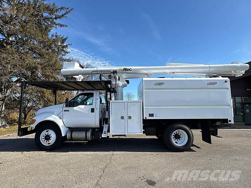 Ford F-750 Truck mounted aerial platforms
