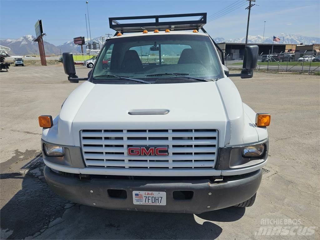 GMC C5500 Flatbed/Dropside trucks