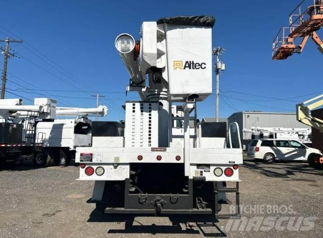 GMC C7500 Truck mounted aerial platforms