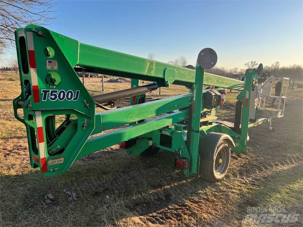 JLG T500J Trailer mounted aerial platforms