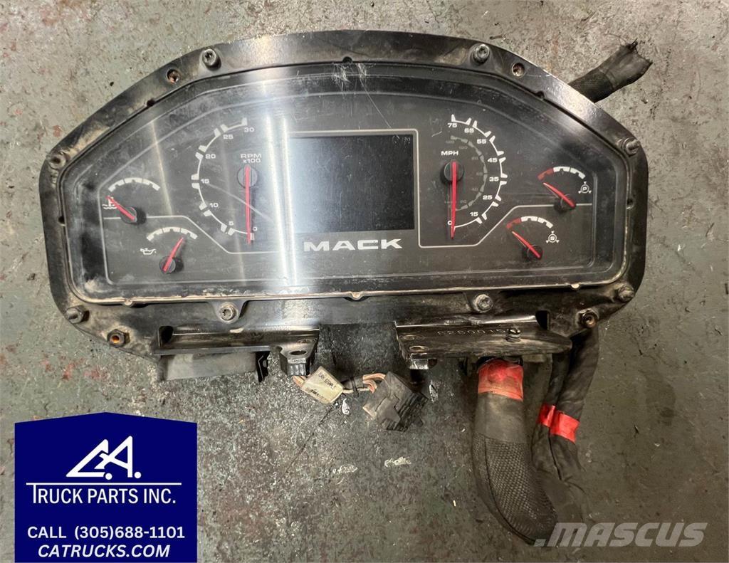 Mack LE612 Other components