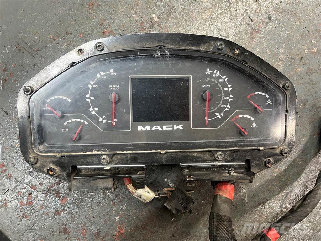 Mack LE612 Other components