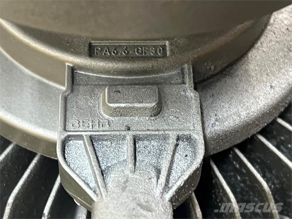 Mack MP7 Other components