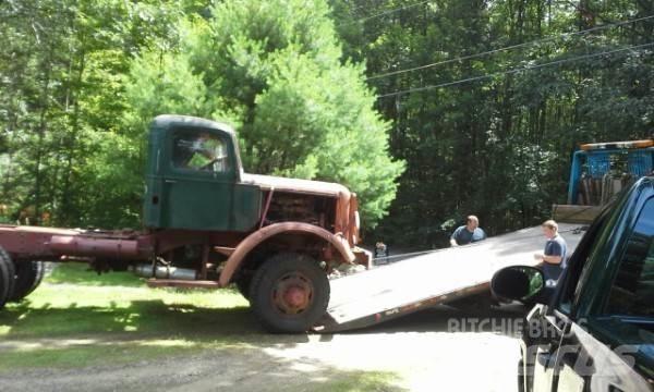 Mack NM Truck Tractor Units