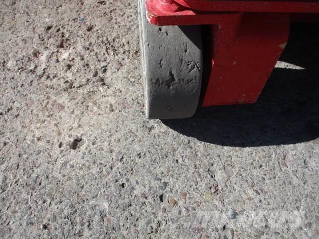 MEC 1330SE Scissor lifts