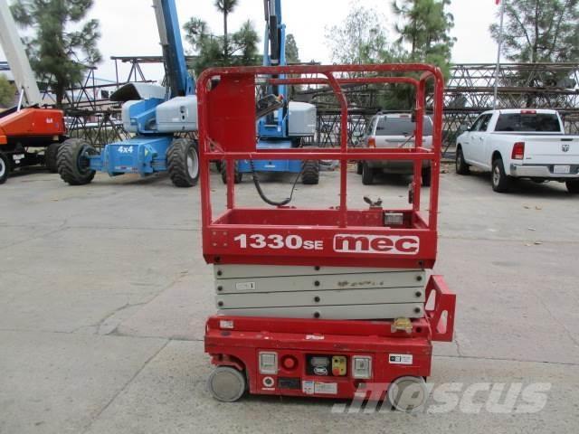 MEC 1330SE Scissor lifts