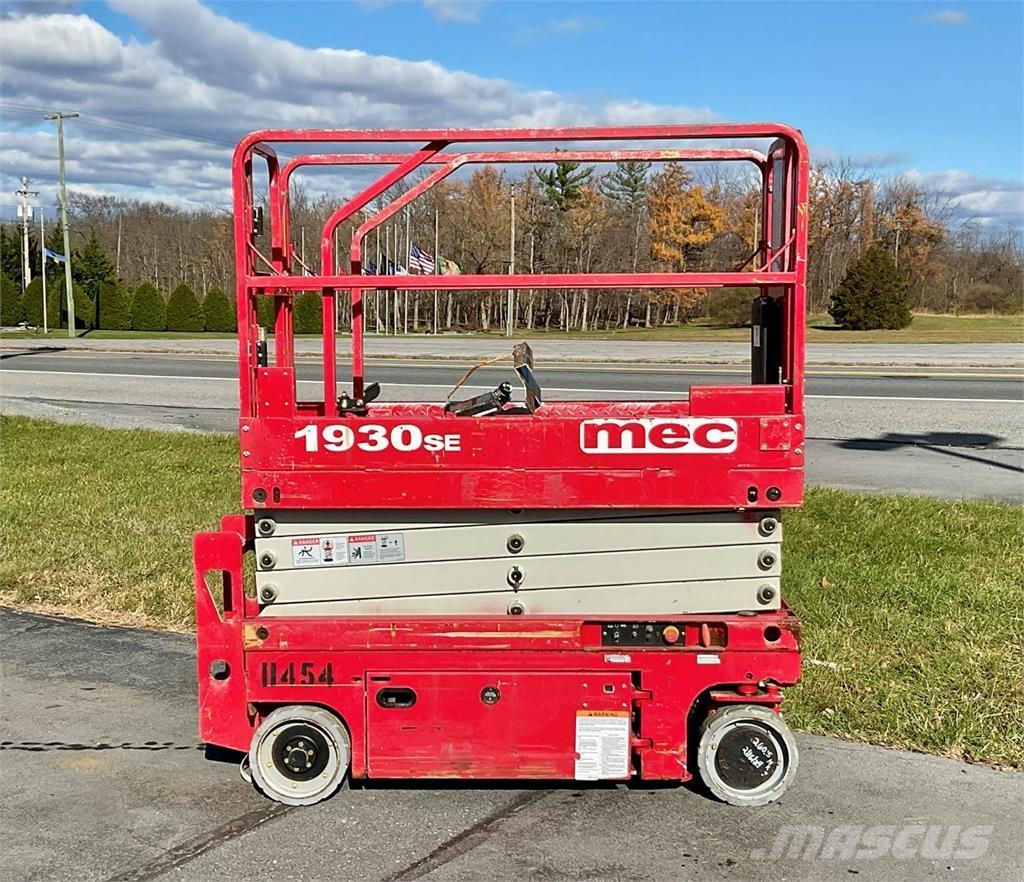 MEC 1930SE Scissor lifts