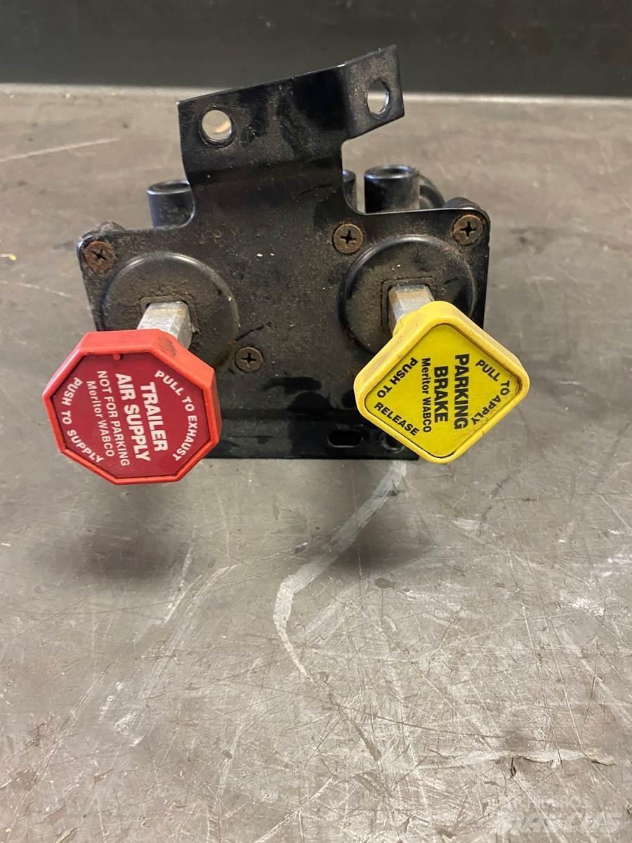 Meritor  Other components