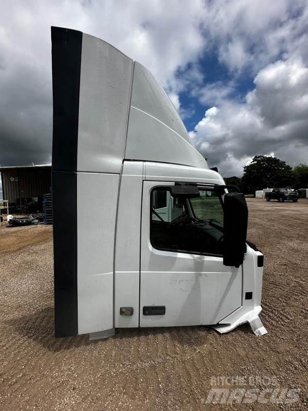 Volvo VNL Other components