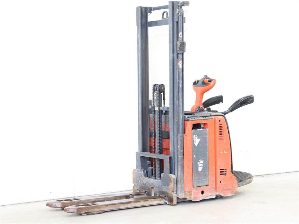 Linde L12LAP/133 Pedestrian stacker