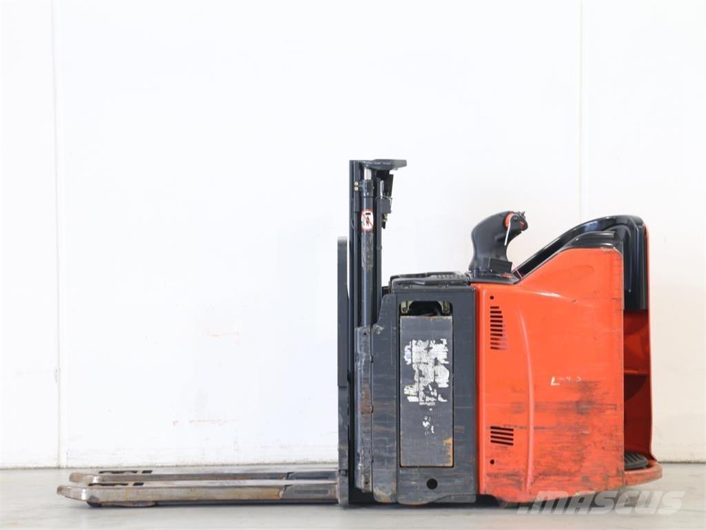 Linde L12LSP/133 Pedestrian stacker