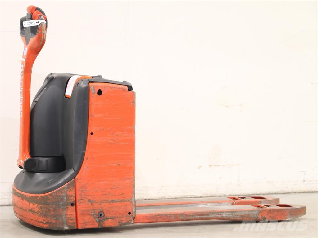 Linde T16/1152 Pedestrian stacker