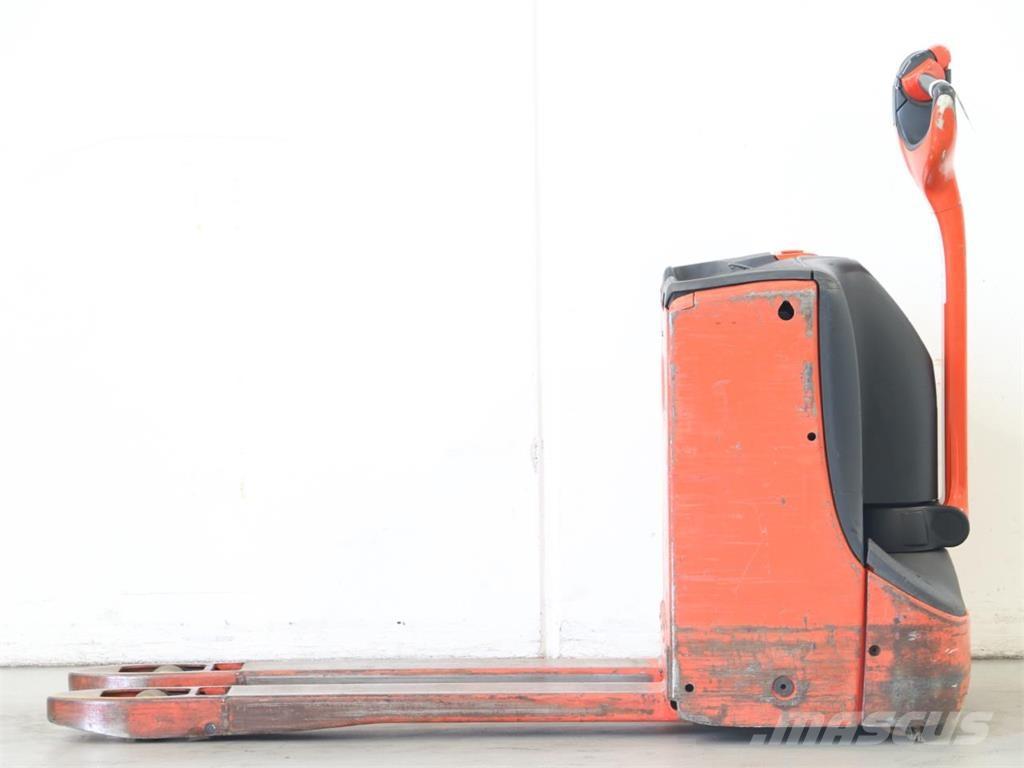 Linde T16/1152-02 Pedestrian stacker