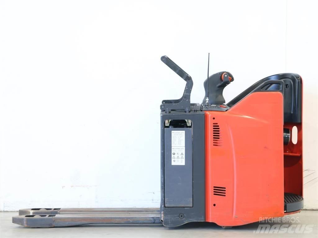 Linde T20SP/131 Pedestrian stacker