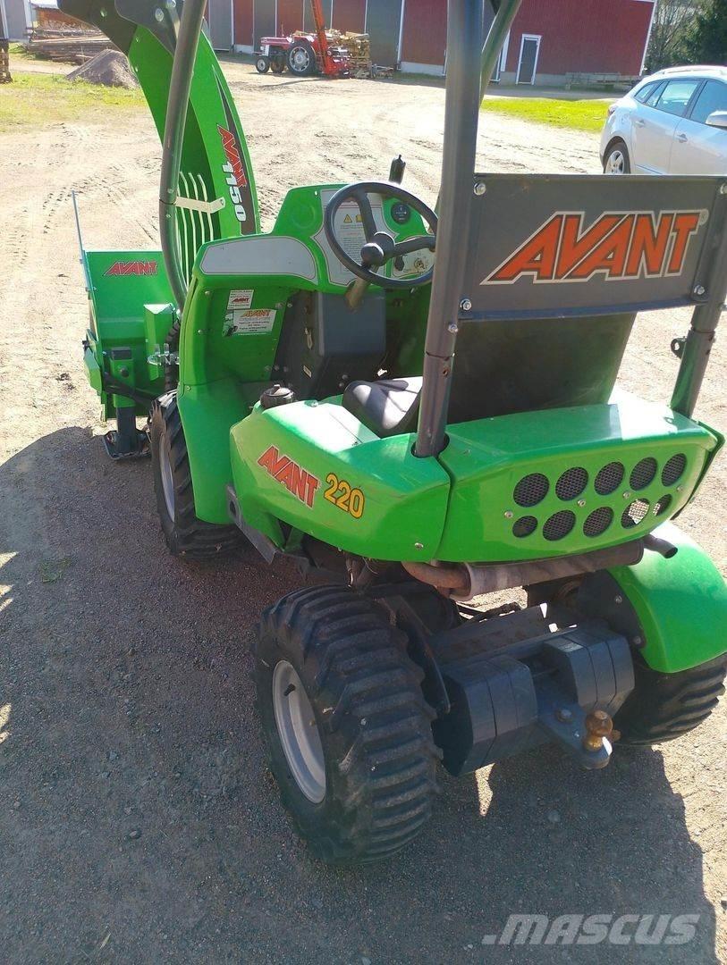 Avant 220 Other groundscare machines
