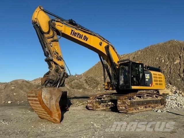 CAT 352F Crawler excavators