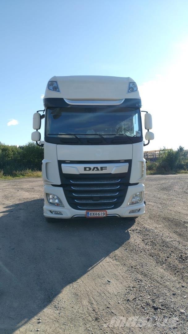 DAF XF 530 Hook lift trucks