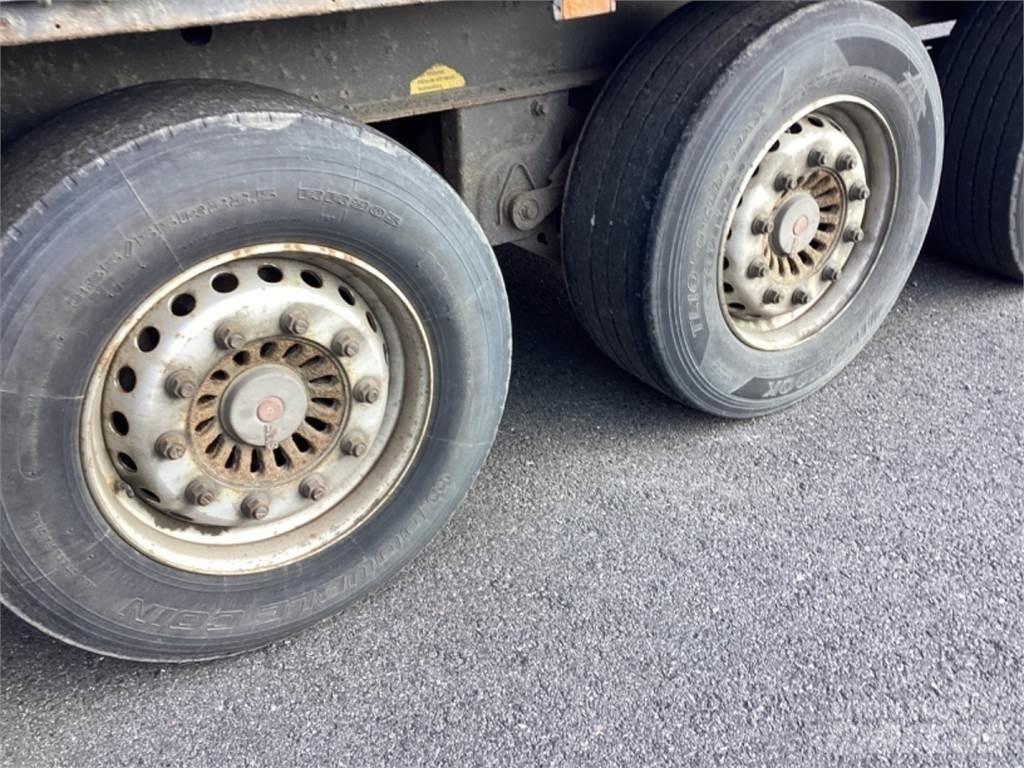 Krone Likukapelli Curtainsider semi-trailers