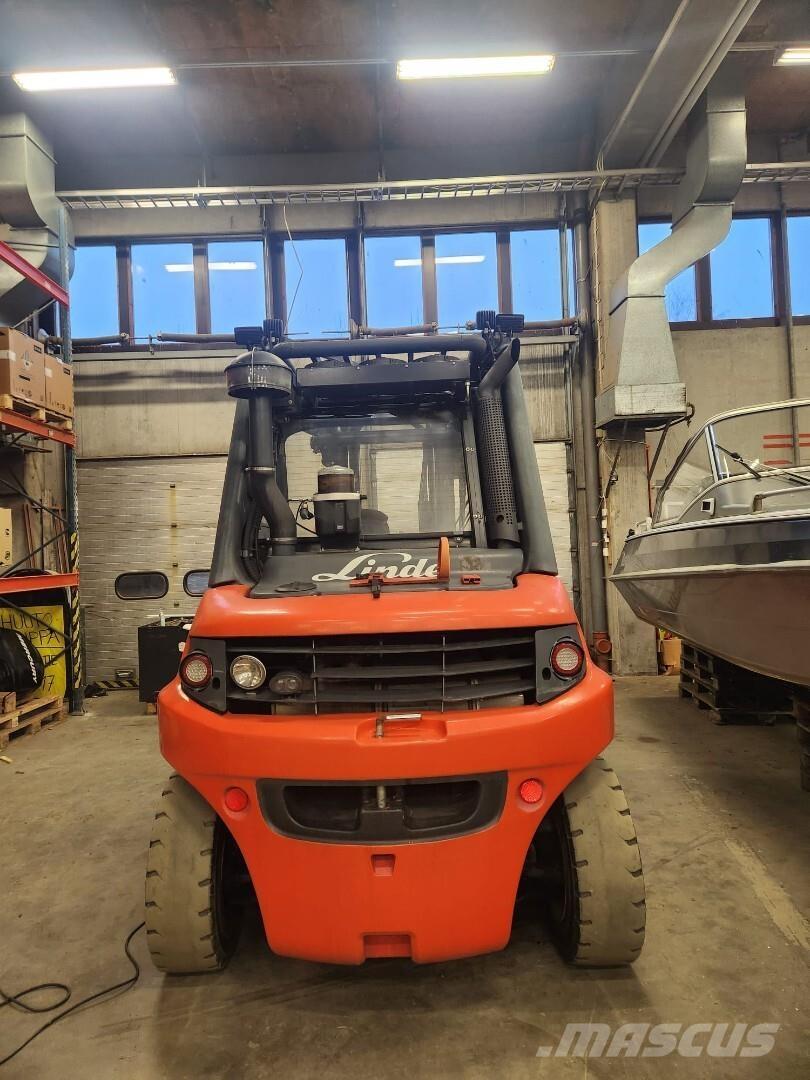 Linde H70D-01 Diesel trucks