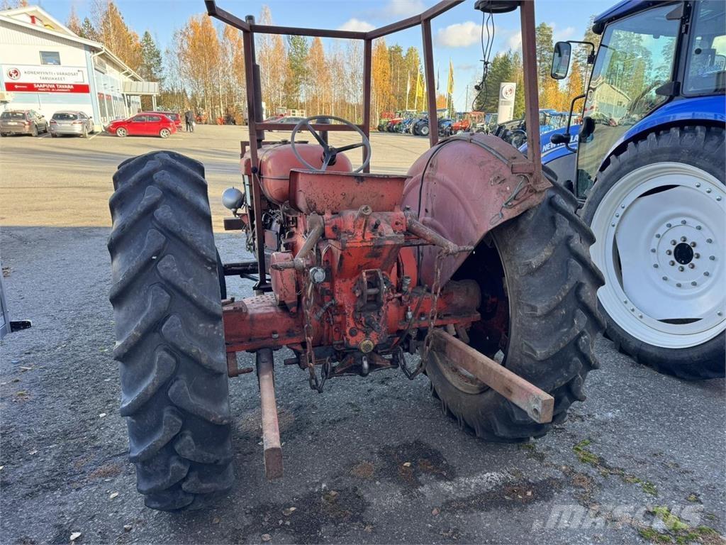Nuffield 460 Tractors