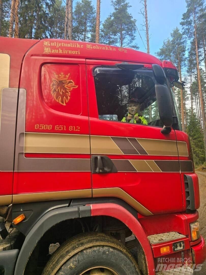 Scania 164 Tipper trucks