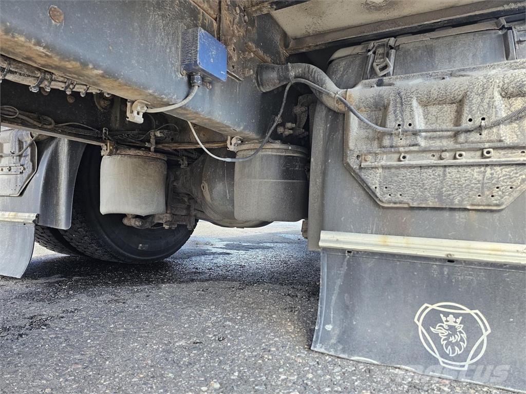 Scania P270 4X2 Van Body Trucks