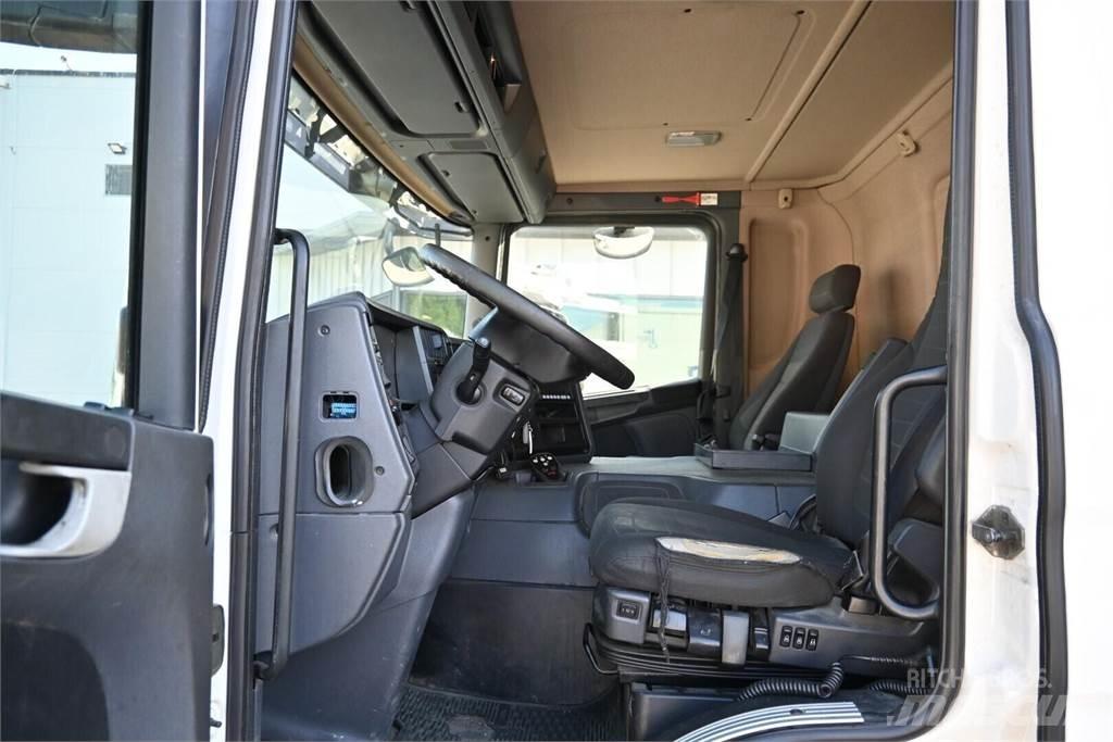 Scania P320 4x2 Van Body Trucks