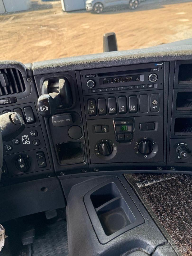Scania P370 Crane trucks