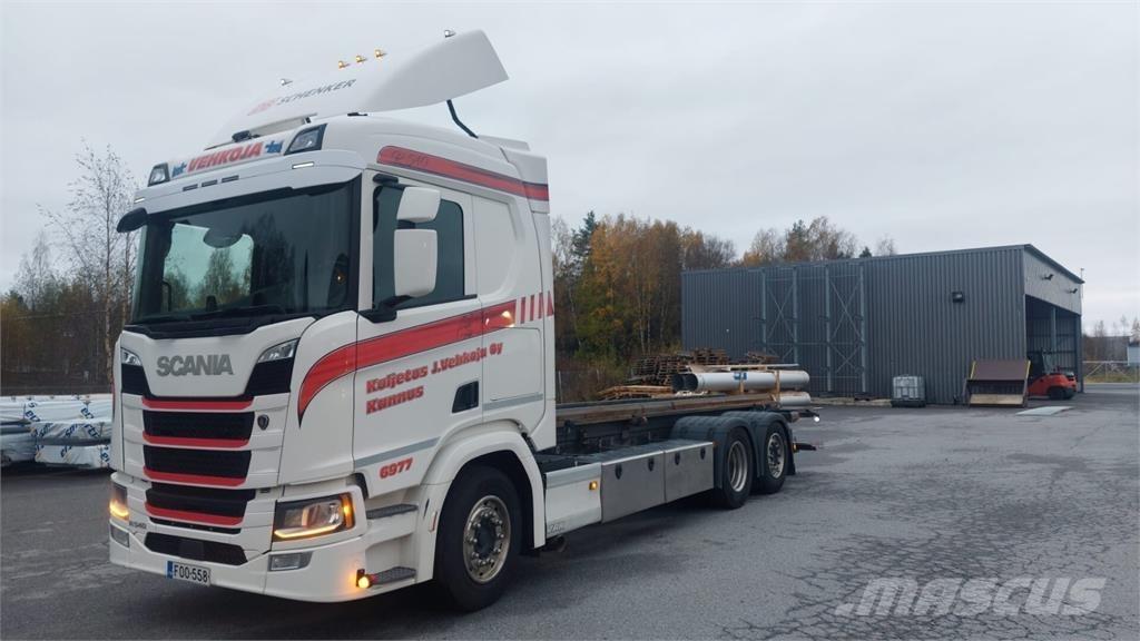 Scania R 540 6x2 Containerframe/Skiploader trucks