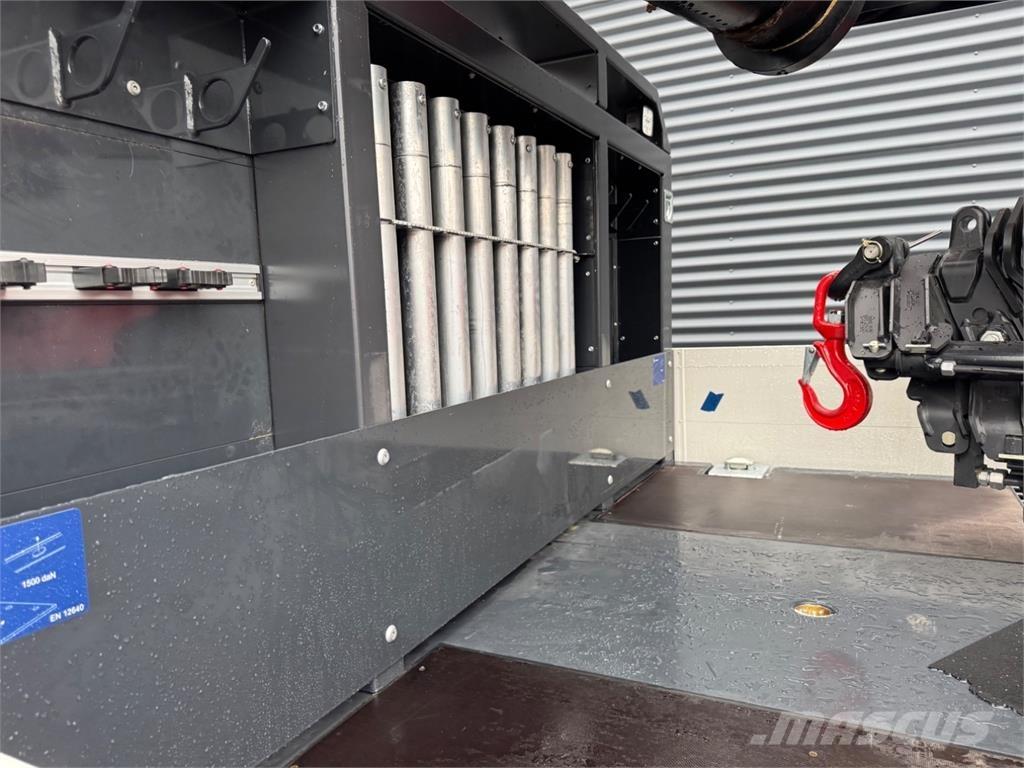 Scania R500 8X4 Crane trucks