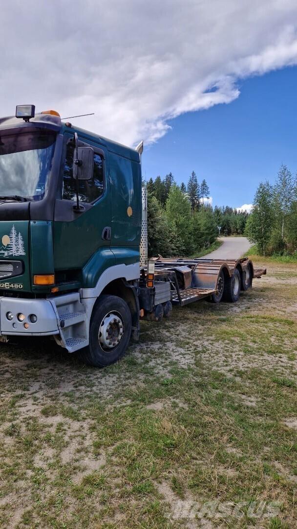 Sisu E12M Car carriers