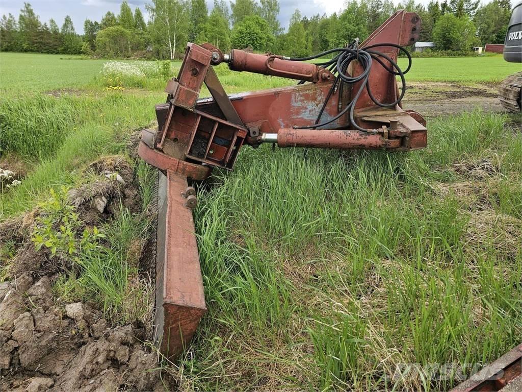  Takalana Other road and snow machines