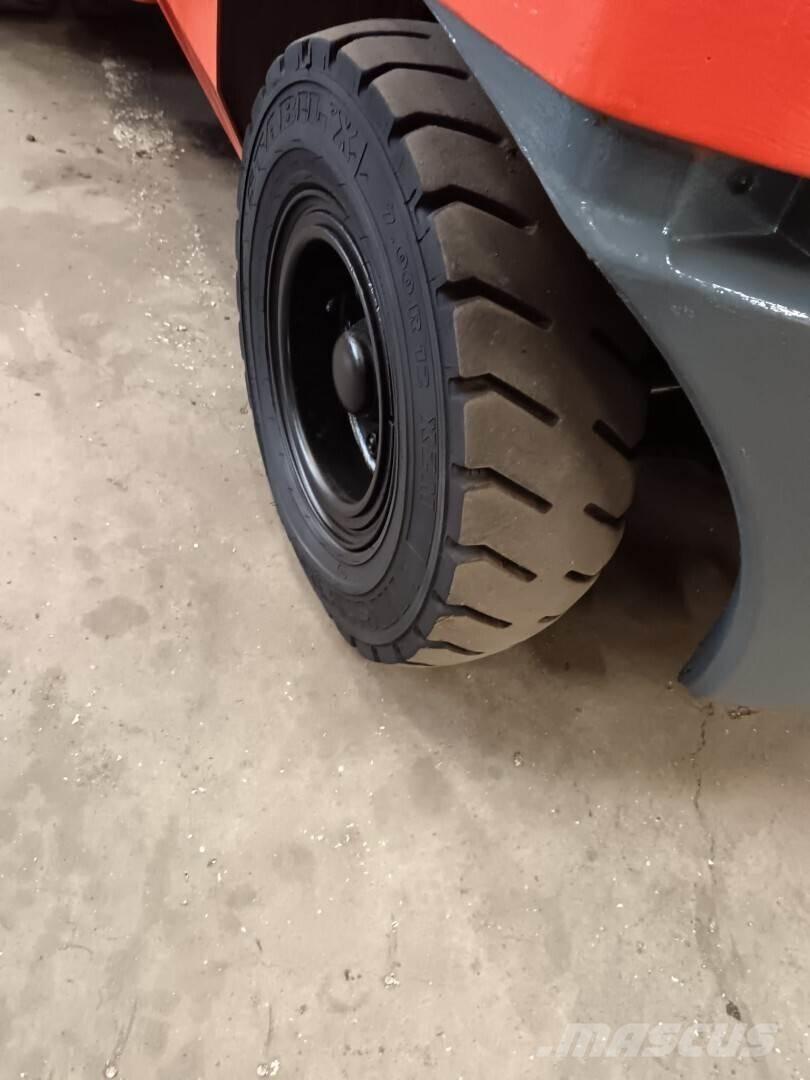 Toyota 02-7FD45 Diesel trucks