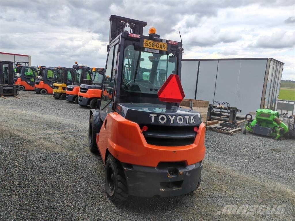 Toyota 40-8FD50N Diesel trucks