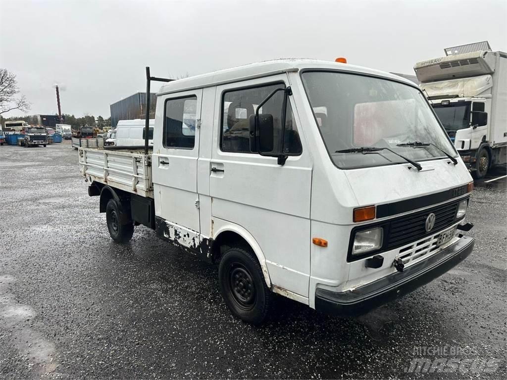 Volkswagen LT28 Flatbed/Dropside trucks