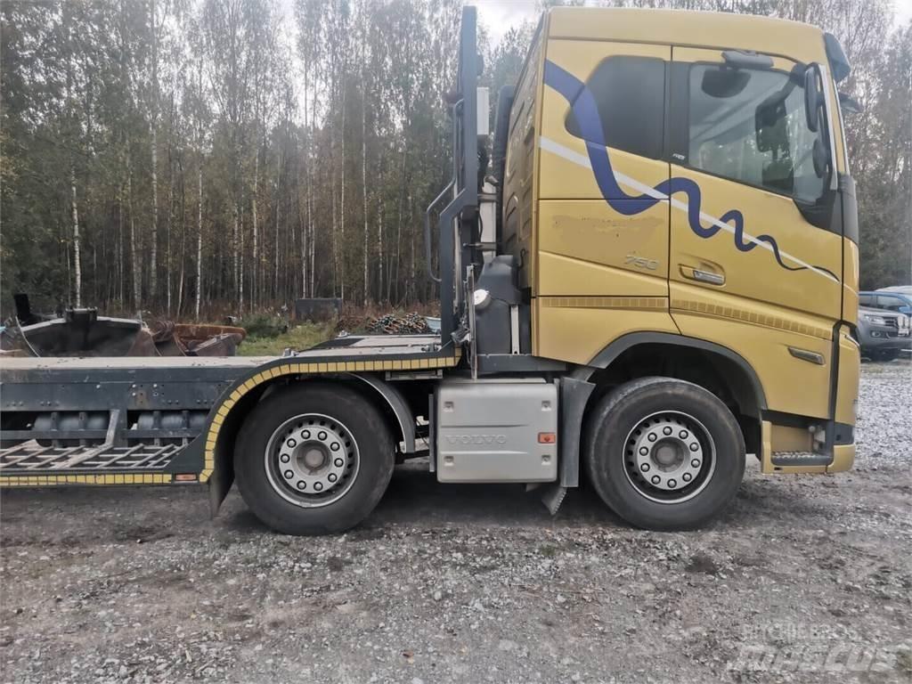 Volvo 750 Car carriers