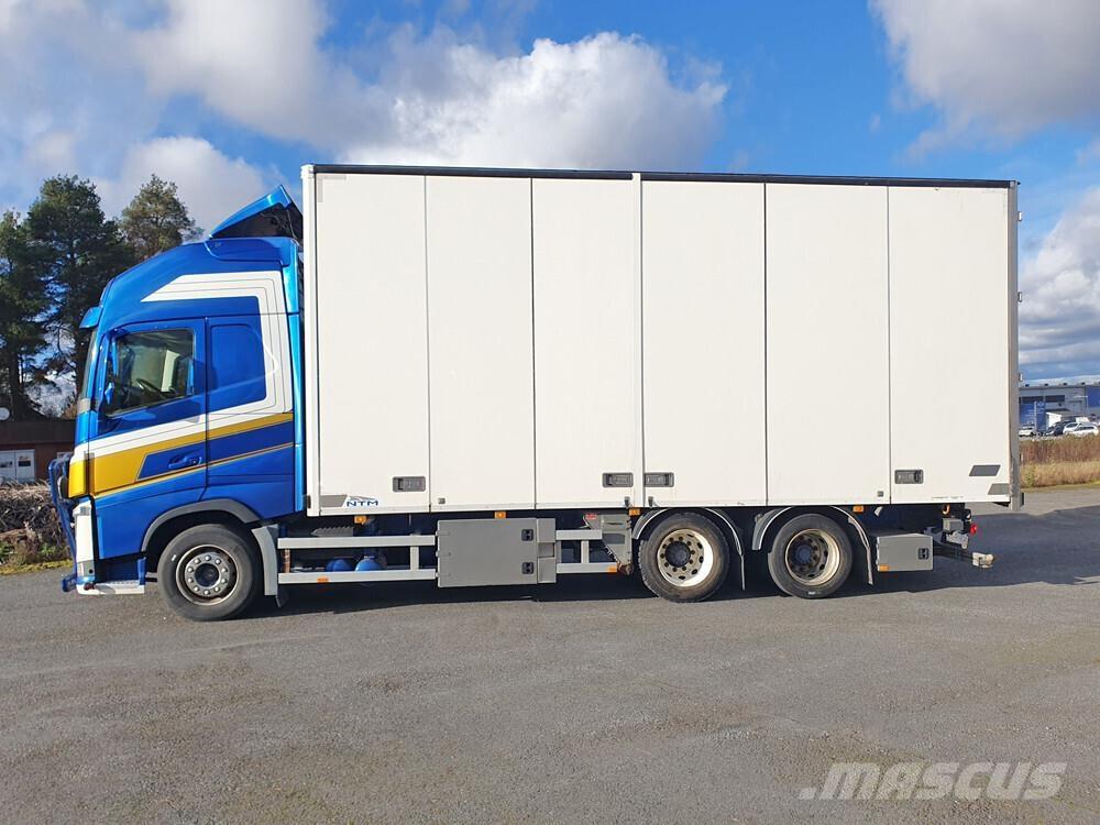 Volvo FH16 6x2 -17 Van Body Trucks
