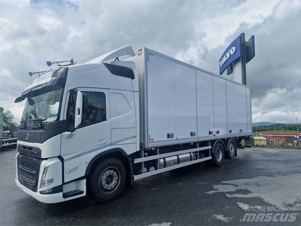 Volvo FM 500 6x2 Van Body Trucks