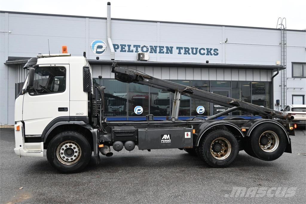 Volvo FM300 6x2 Hook lift trucks