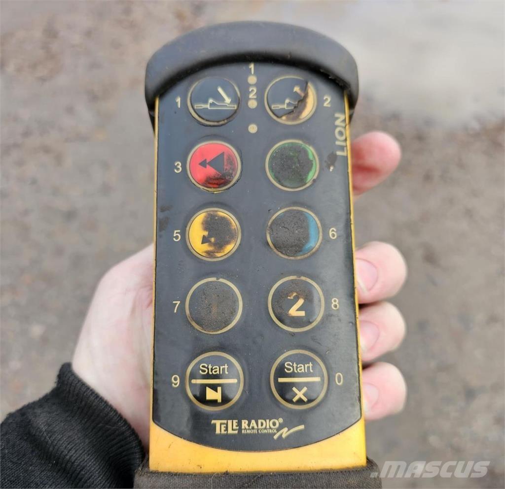 Volvo FM7 4X2 Car carriers