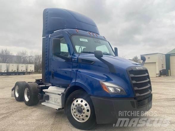 Freightliner CASCADIA 116 Truck Tractor Units